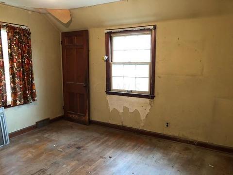 264 E Como Ave, Columbus, OH 43202 photo 7