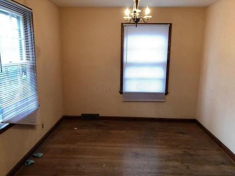 264 E Como Ave, Columbus, OH 43202 photo 5