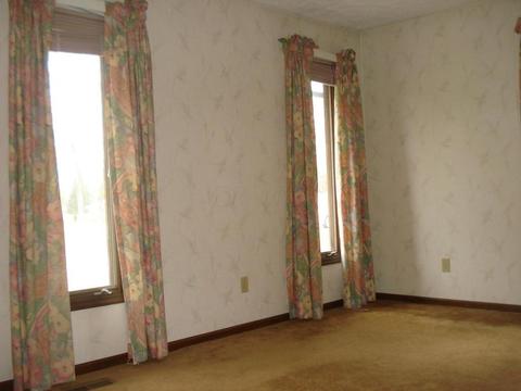 2912 S Burnett Rd, Springfield, OH 45505 photo 11