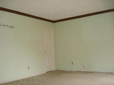 2912 S Burnett Rd, Springfield, OH 45505 photo 17