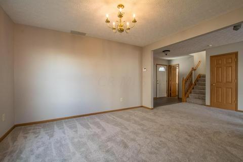 6128 Nasby Dr, Galloway, OH 43119 photo 8