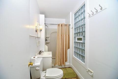 321 E 17th Ave, Columbus, OH 43201 photo 4