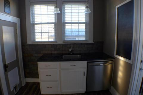 260 E Front St, Logan, OH 43138 photo 9