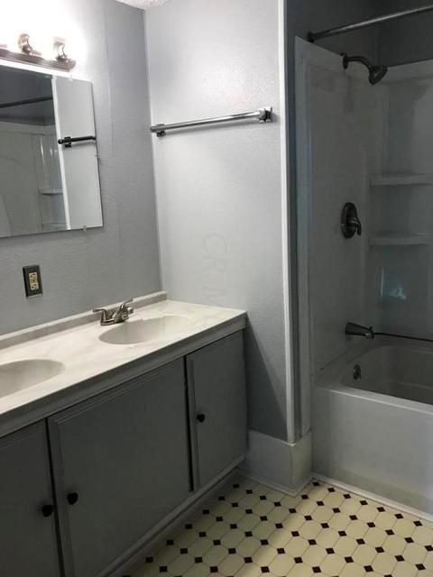 98 E 6th St, Fredericktown, OH 43019 photo 6