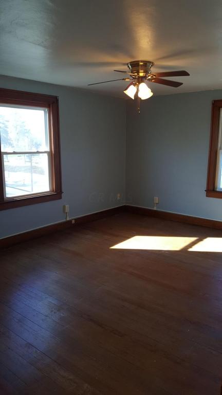 376 N Cedar St, Newark, OH 43055 photo 9