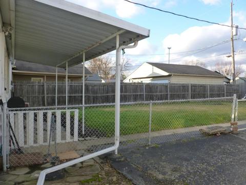 2732 Duncan St, Springfield, OH 45505 photo 2