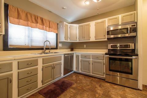 565 Maple Ave, Newark, OH 43055 photo 17