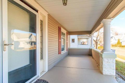 565 Maple Ave, Newark, OH 43055 photo 3
