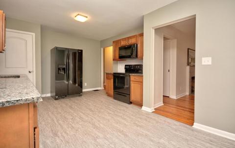 1561 Studer Ave, Columbus, OH 43207 photo 8