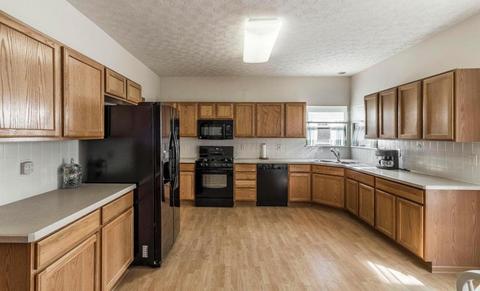 3093 Splitrock Rd, Columbus, OH 43221 photo 7