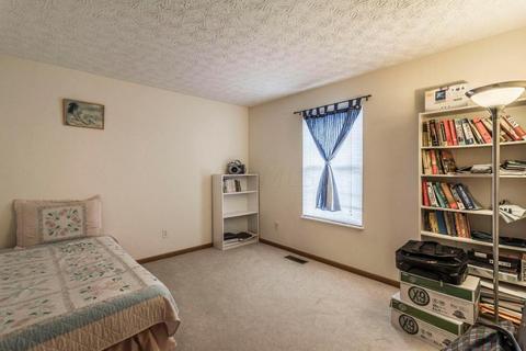 3093 Splitrock Rd, Columbus, OH 43221 photo 17