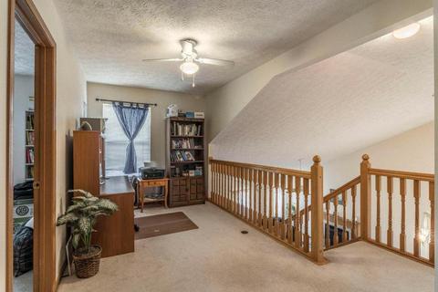 3093 Splitrock Rd, Columbus, OH 43221 photo 13
