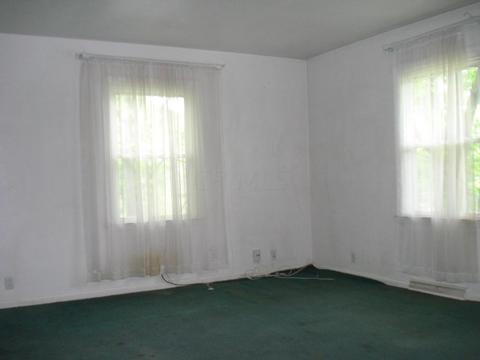 2768 Redwood Dr, Springfield, OH 45504 photo 3