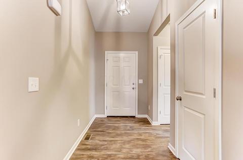 1807 Declaration Dr W, Lancaster, OH 43130 photo 3