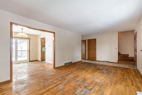205 E North St, Worthington, OH 43085 photo 7