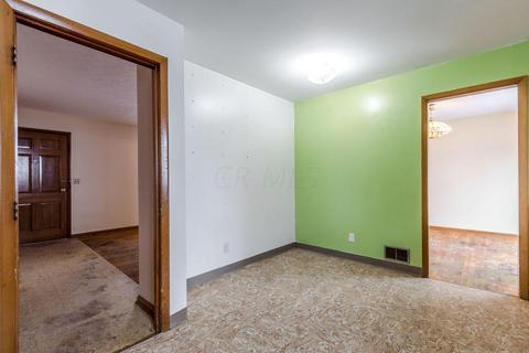 205 E North St, Worthington, OH 43085 photo 12