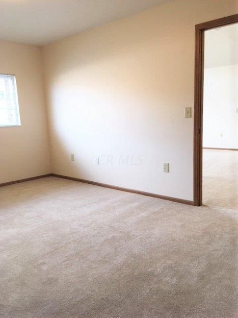 2050 Farmbrook Cir N, Grove City, OH 43123 photo 17