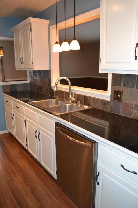 522 Derby Downs Rd, Newark, OH 43055 photo 2