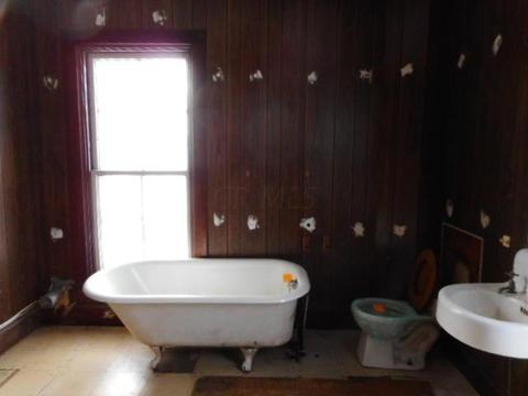 250 E Central Ave, Delaware, OH 43015 photo 9