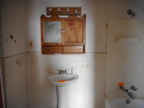 250 E Central Ave, Delaware, OH 43015 photo 8