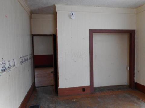 250 E Central Ave, Delaware, OH 43015 photo 7