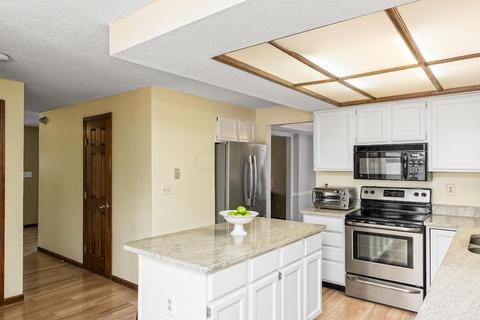 8935 Guilder St, Powell, OH 43065 photo 4