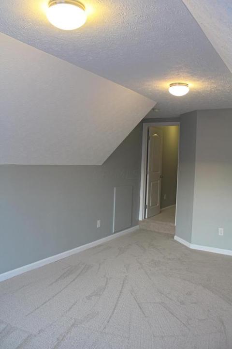 1379 Ithaca Dr, Columbus, OH 43228 photo 21