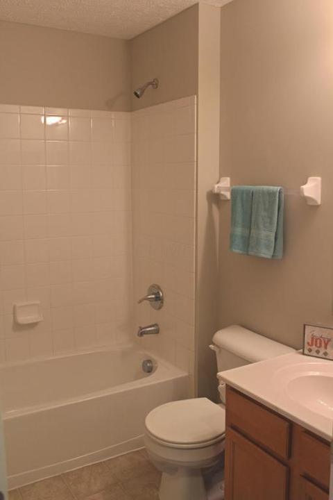 1379 Ithaca Dr, Columbus, OH 43228 photo 17