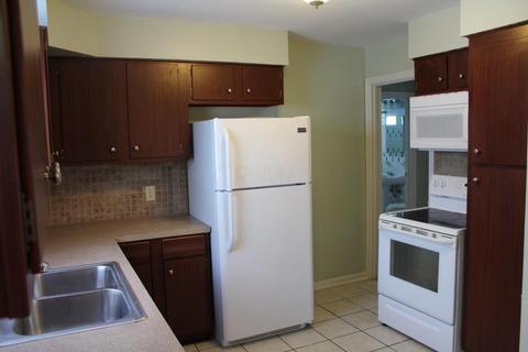 715 Rutter Ave, Lancaster, OH 43130 photo 3