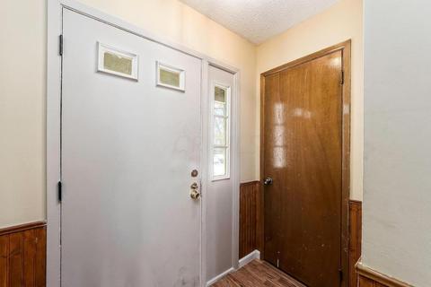 6332 Bannister Dr, Dublin, OH 43017 photo 2