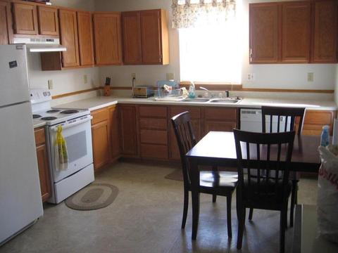 438 E Ohio St, Circleville, OH 43113 photo 8
