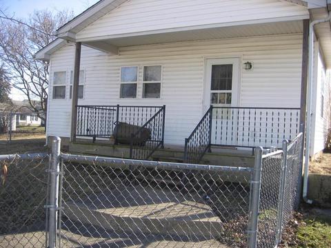 438 E Ohio St, Circleville, OH 43113 photo 3