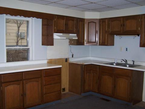 405 N Pickaway St, Circleville, OH 43113 photo 3
