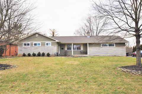 3879 Chiselhurst Pl, Columbus, OH 43220 photo 2