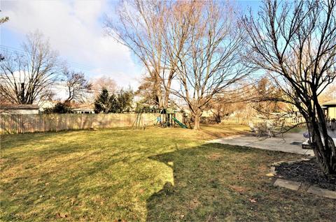 3879 Chiselhurst Pl, Columbus, OH 43220 photo 6