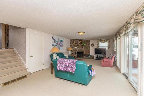 5949 Sinclair Rd, Columbus, OH 43229 photo 24