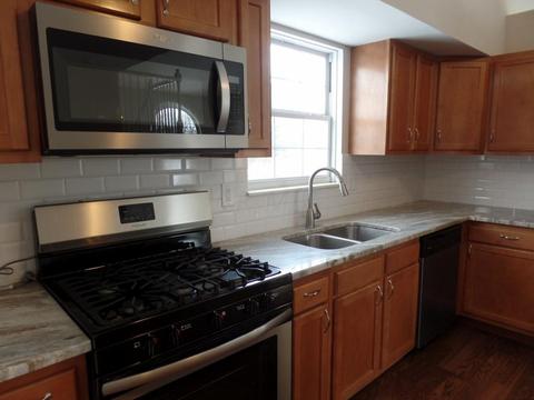 2759 Barrows Rd, Columbus, OH 43232 photo 8