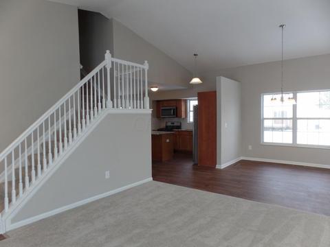 2759 Barrows Rd, Columbus, OH 43232 photo 4