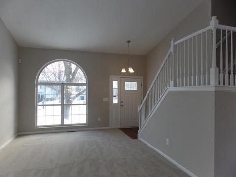 2759 Barrows Rd, Columbus, OH 43232 photo 3
