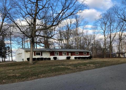 1368 Cambridge Pl, Circleville, OH 43113 photo 2