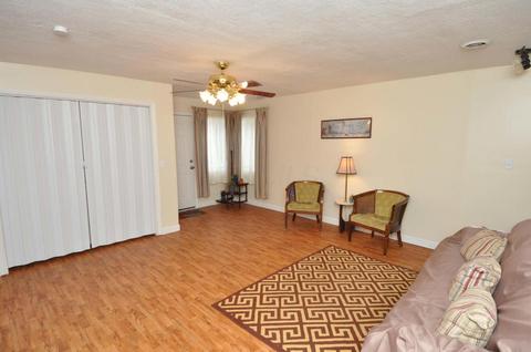 947 Antwerp Rd, Columbus, OH 43213 photo 9