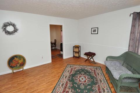 947 Antwerp Rd, Columbus, OH 43213 photo 4