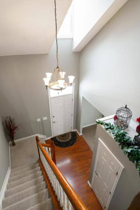 306 Chasely Cir, Powell, OH 43065 photo 2