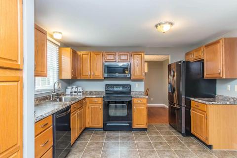8 Ormsbee Ave, Westerville, OH 43081 photo 4