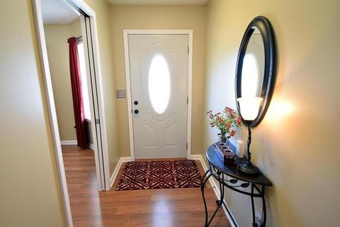 129 Stockard Loop, Delaware, OH 43015 photo 4