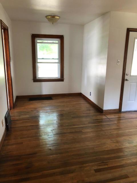 126 Park St, Circleville, OH 43113 photo 8