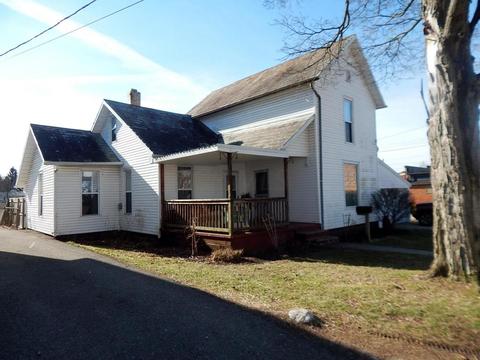 33 E Pratt St, Johnstown, OH 43031 photo 1