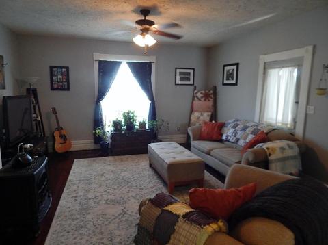 33 E Pratt St, Johnstown, OH 43031 photo 3