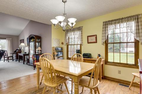 7475 Mapleleaf Ct, Columbus, OH 43235 photo 4