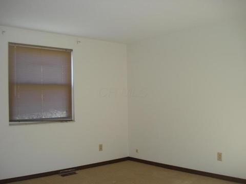 2733 Seymour Ln, Springfield, OH 45503 photo 6